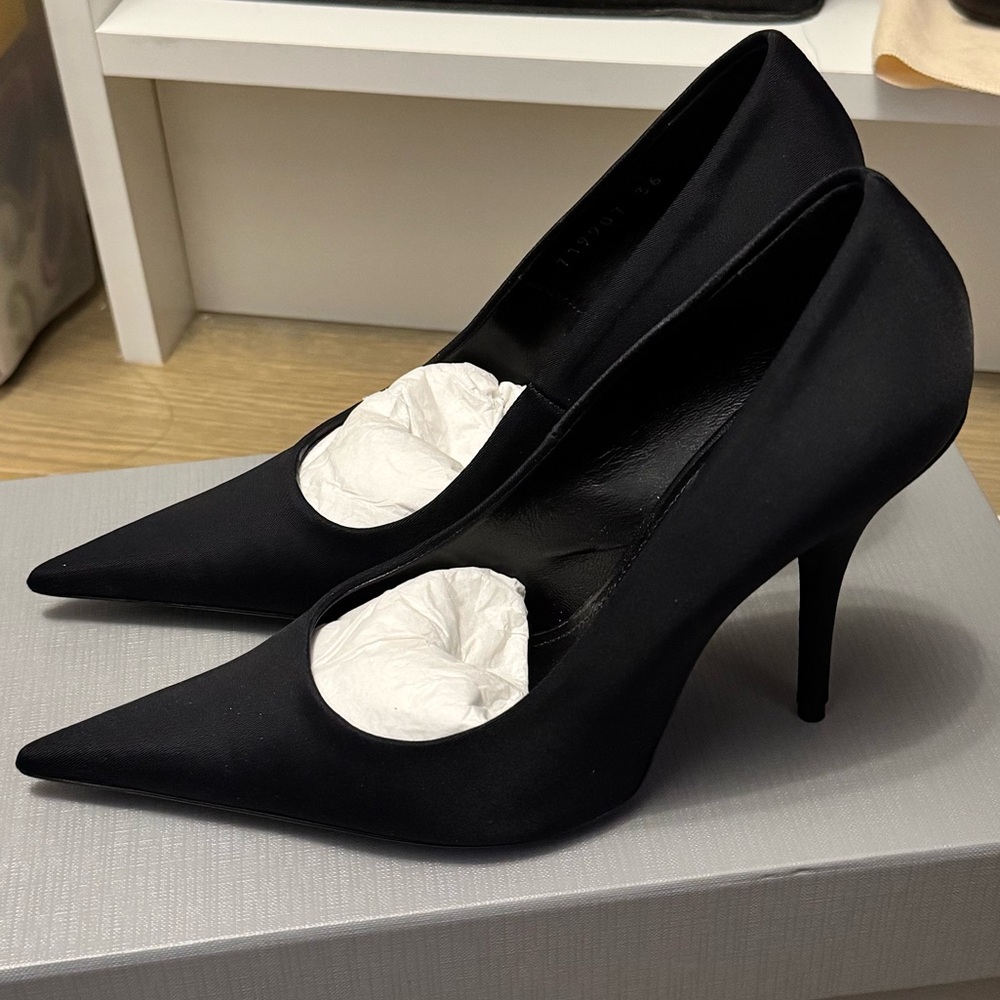 AUTHENTIC Black Balenciaga Knife Pumps/Heels Size 6